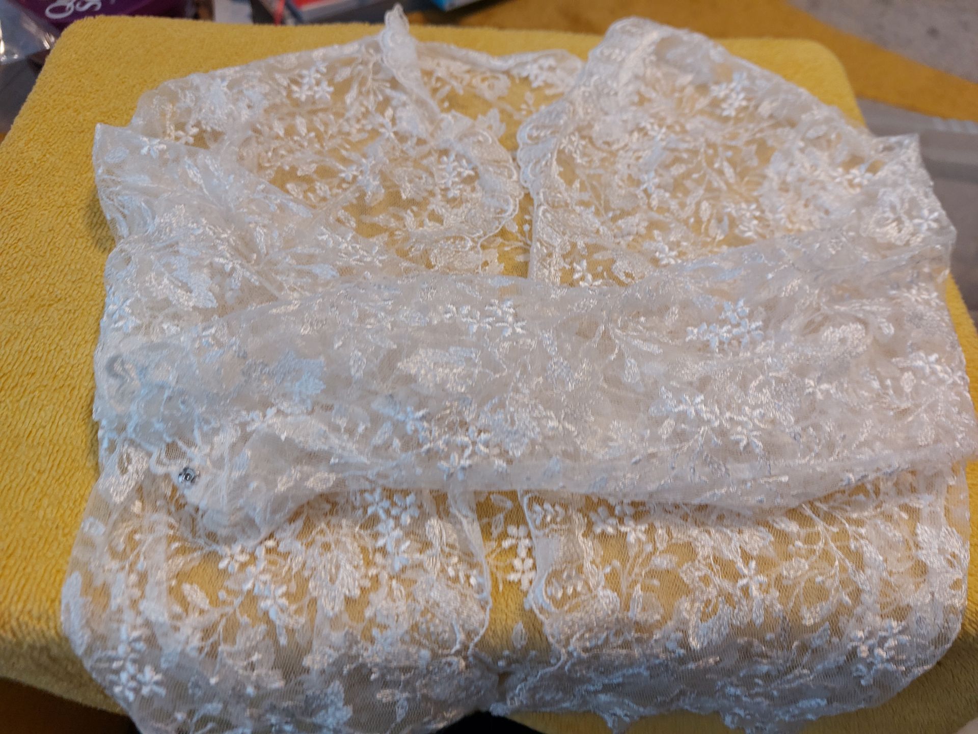 Lace Bolero/Jacket In Ivory. Size Small - Image 2 of 4