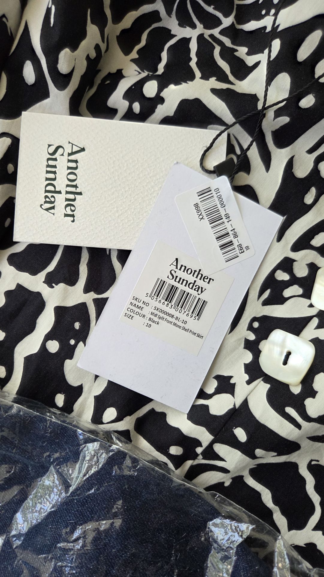 Brand New Women's Branded Clothing Bundle Mix Sizes RRP £250 - Image 2 of 6