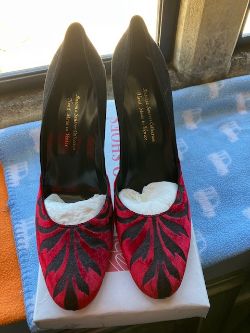 Hand Made Designer Shoes From Venice/Size 6