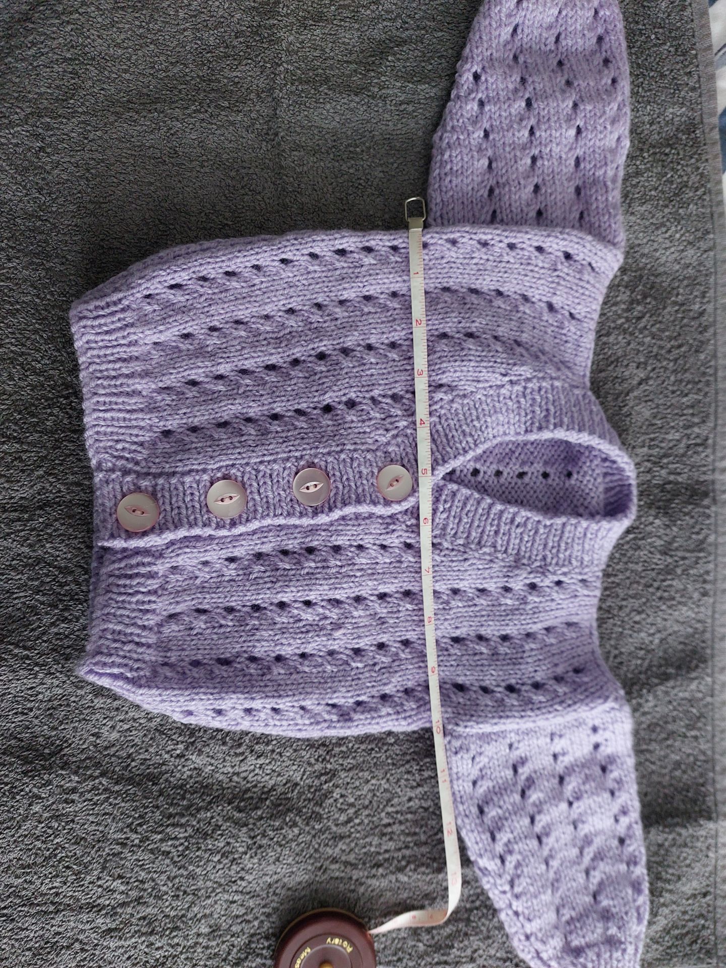 Hand Knitted Cardigan Baby - Image 4 of 4