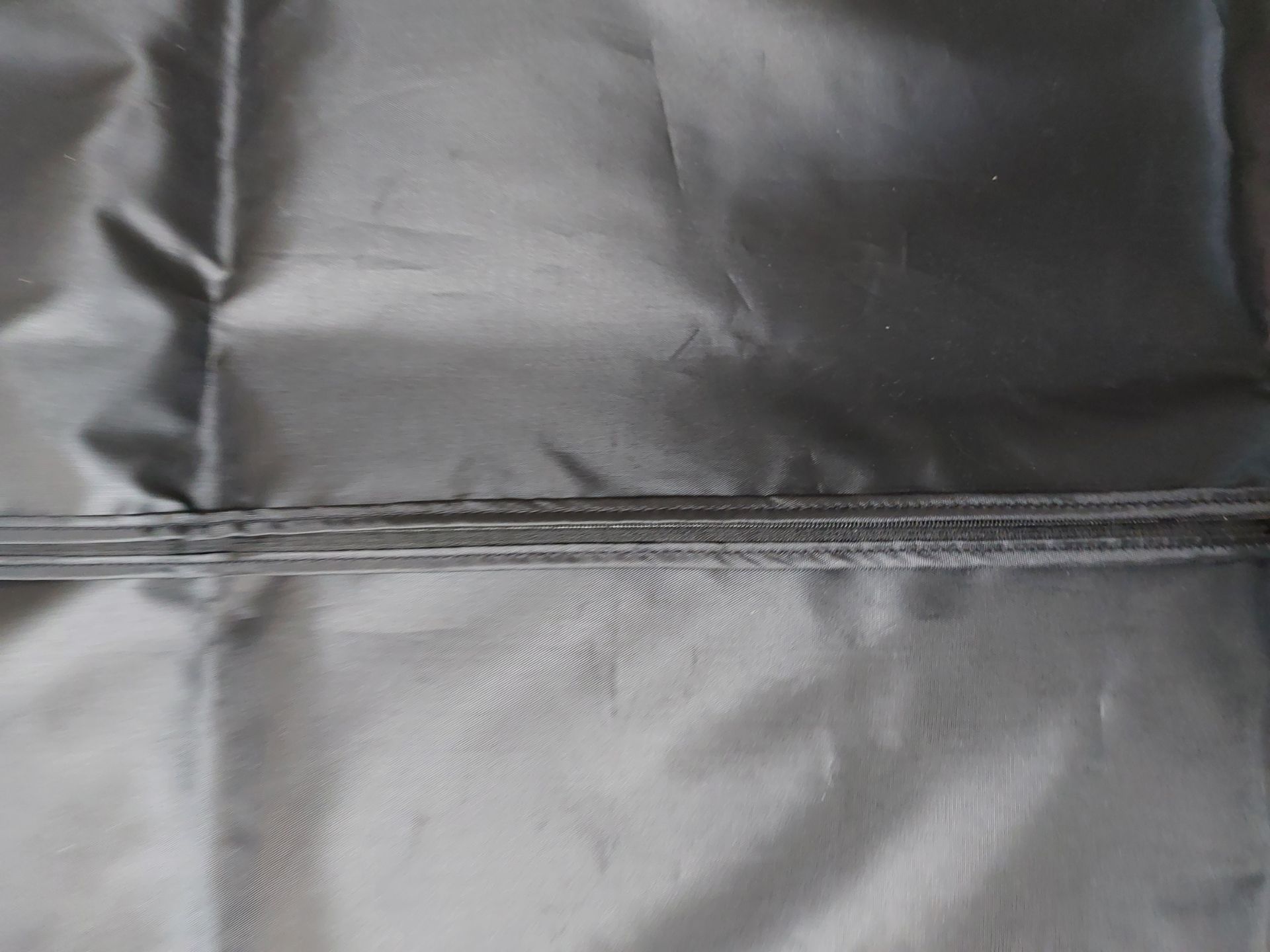 Title: Garment Carriers BlackDescription: Box of 20 garment carriers original RRP Â£19.99 each.Â - Image 9 of 9