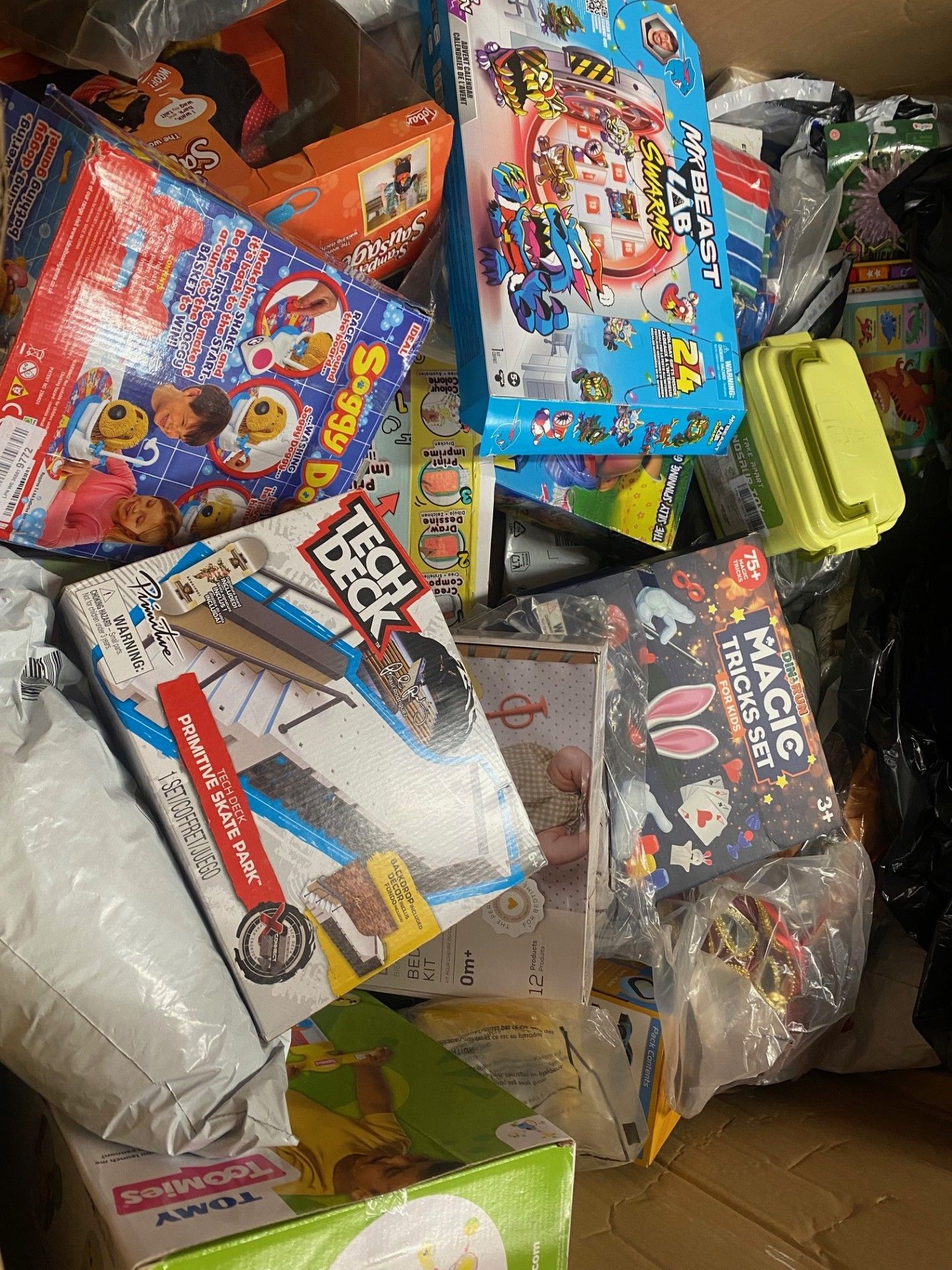Pallet of Approximately 105 Unprocessed Raw Return Toys & Games RRP £1816.38 - 126908 - Image 2 of 2