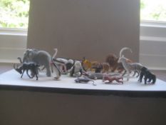 A Group of 19 Vintage Plastic Animals
