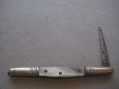 Victorian Mother of Pearl Hafted Steel Bladed Folding Fruit Knife, c1900