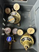 3x pressure gauges