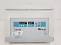 Thermo Electron Corporation Labofuge 300 Heraeus Centrifuge with Rotor
