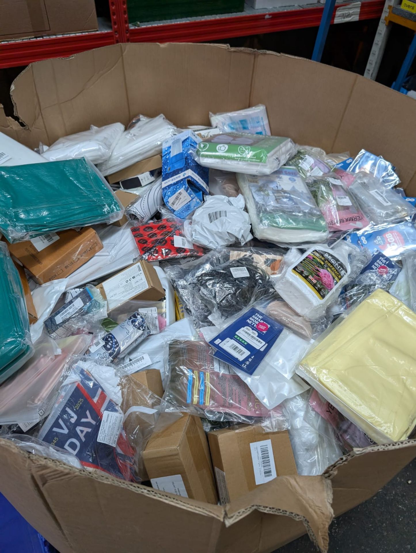 4 x Major Retail Pallets | Typically 500-1000 Items Per Pallet | Ranging Up To £20 RRP - Aprx £5... - Image 9 of 12