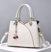 Elevate Your Look With The Trendy Fashion Handbag! Designed For The Modern, Stylish Woman - White
