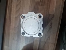 Norgren RM/92050/M/25 Compact Double-Acting Pneumatic Cylinder. New