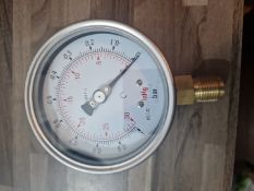 Analog Pressure Gauge, Manometer, Bourdon Tube Mechanism. New