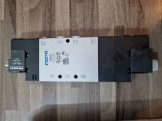 Festo Magnetventil Solenoid Valve CPE18-M1H-5/3G-1/4 Part: 170247 Series M102