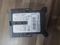 Siemens 3RT2015-1BB41 SIRIUS Innovation 3-Pole Contactor. New