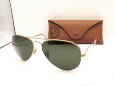 Ray-Ban Aviator Sunglasses Gold Frame