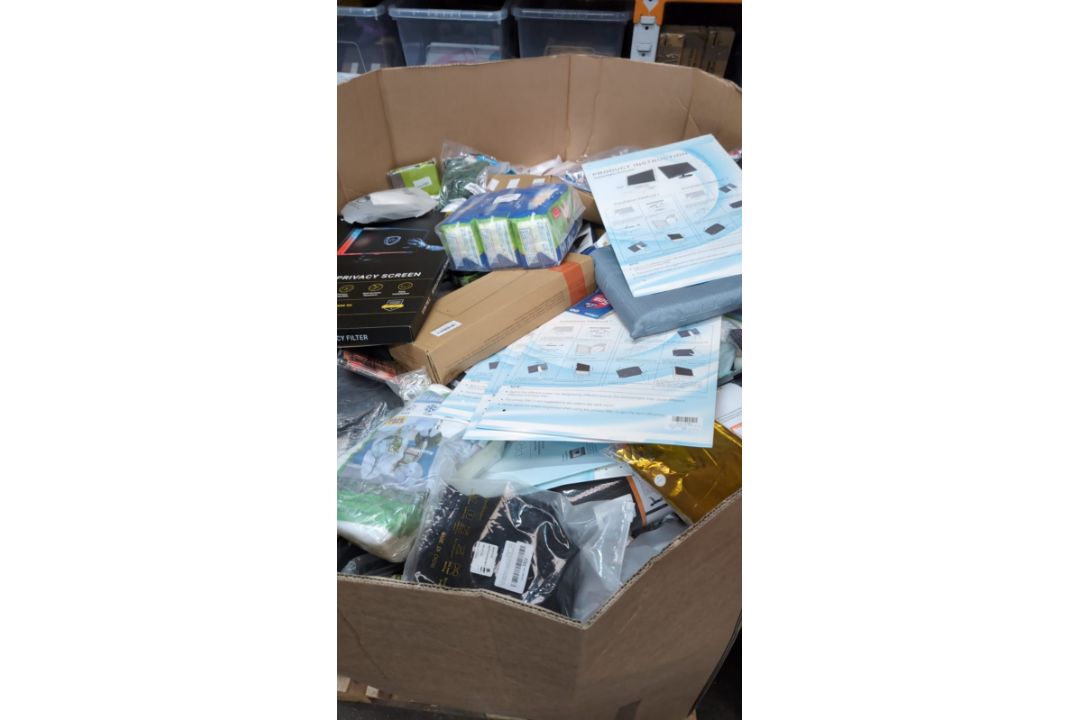 1 x Major Retail Pallet | Typically 500-1000 Items Per Pallet | Ranging Up To £20 RRP - Aprx £50... - Image 3 of 12