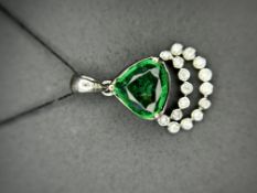 Beautiful 1.37ct Natural Emerald Pendant With Diamonds & 950 Platinum