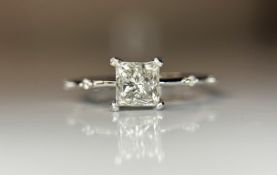 Beautiful 1.07ct Princess Cut Untreated Natural Solitaire Diamond & 18k Gold