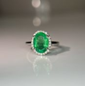 Beautiful 2.70 CT Natural Emerald Ring With Natural Diamonds & Platinum 950