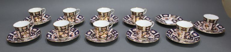 Coalport Imari Pattern Tea Cups & Saucers — 21 Pieces c.1890
