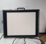 Large Lightbox. Est £25