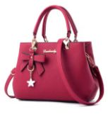 Elegant Women’s Messenger Bag - The Perfect Blend of Style & Function! Red