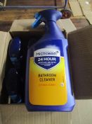 6x Microban Bathroom Cleaner 700ml - New Unused