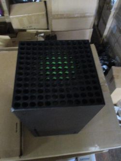 Microsoft Xbox Series X, No Accessories