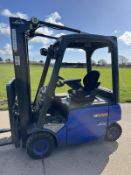 LINDE, 1.6 Tonne Electric Forklift Truck - Container Spec 4 Wheeler (28k hours)