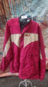 Jack Wolfskin Retro White/Red Coat Size Kids 176. Est £20