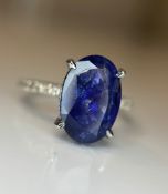 Beautiful 5.38 CT Natural Ceylon Royal Blue Sapphire Diamonds & 18k Gold