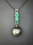 Beautiful 9.25CT Natural Tahitian Pearl With Emerald & 950 Platinum Pendant