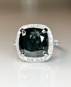 Beautiful 6.24ct Natural Solitaire Green Diamond & 18k Gold