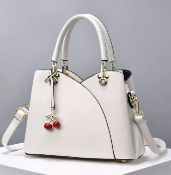 Elevate Your Look With The Trendy Fashion Handbag! Designed For The Modern, Stylish Woman - White