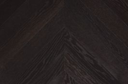 18.48 HW16610P Grande Prime Oak Chevron RRP £113.95/sqm(+VAT)