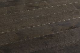 31.37swm BP4287 Earlswood 1 -Strip Oak RRP £45.50/sqm (+VAT)