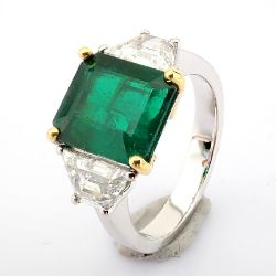 Natural Diamond 18K White Gold Ring