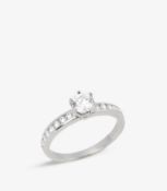 Tiffany & Co. Brilliant Cut 0.47ct with Diamond Shoulder Platinum Tiffany Setting Ring