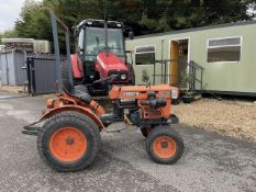 KUBOTA B5100 COMPACT TRACTOR