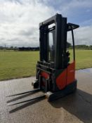 LINDE R16 electric reach forklift side-shift Year 2021