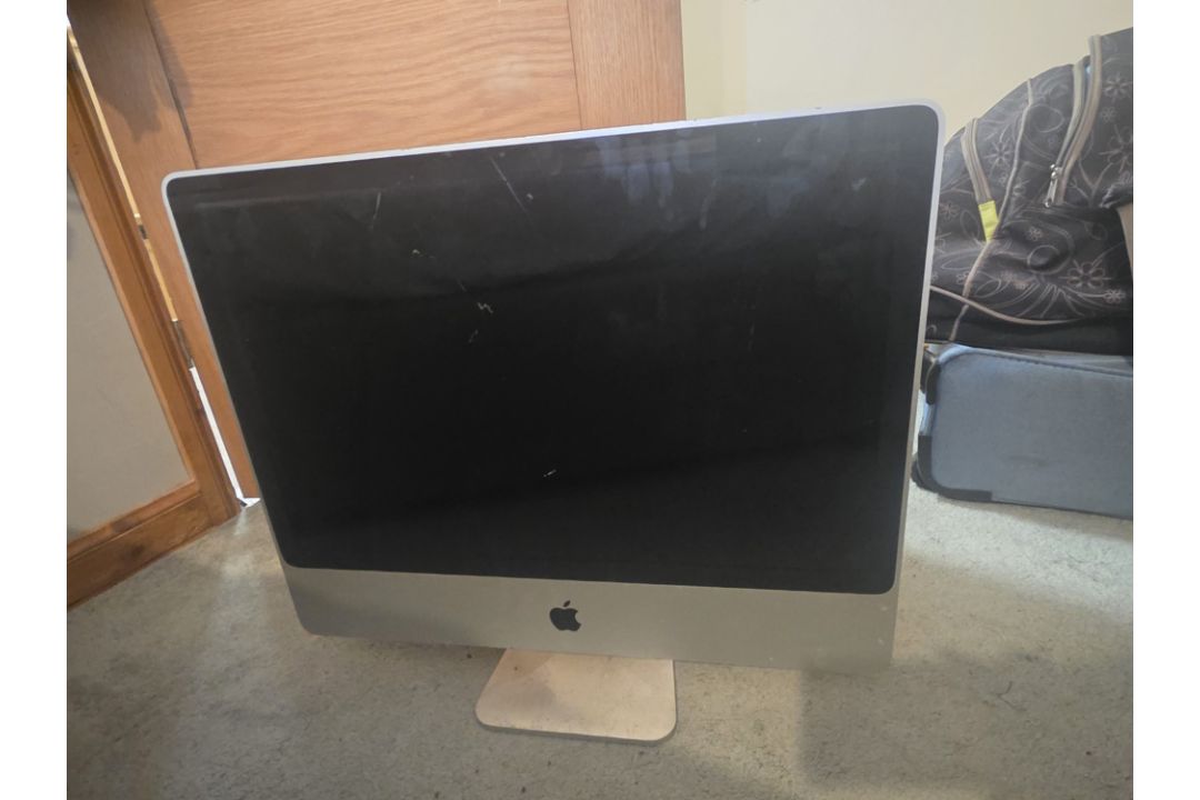 Apple iMac - Image 1 of 4