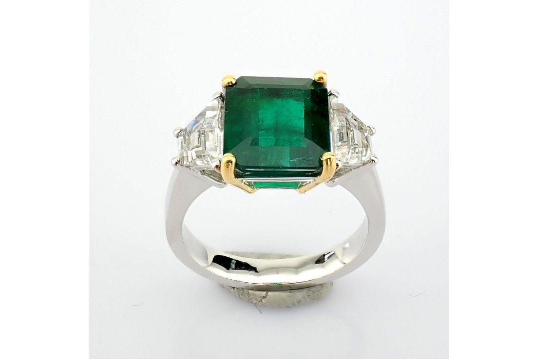 Natural Diamond 18K White Gold Ring - Image 4 of 12