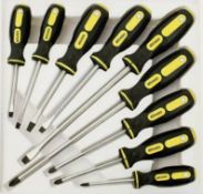 9-Piece Magnetic Screwdriver Set – Heavy-Duty Flat & Cross Head Screwdrivers With Non-Slip Grip