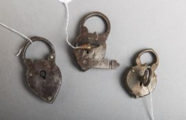 3-teiliges Konvolut von Vorhängeschlössern (wohl 17./18. Jh.)