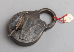 Biedermeier-Vorhängeschloss (um 1820/40)