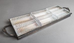 Tablett mit Glaseinsätzen (20. Jh.)