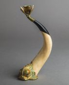 Kerzenhalter in stilisierter Form eines Fisches (1970er Jahre, Florenz, Italien)