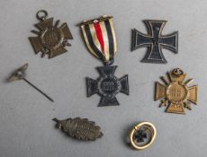 7-teiliges Konvolut von Orden und Ehrenzeichen (1. u. 2. WK)