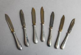 18-teiliges Set von Dessertmessern