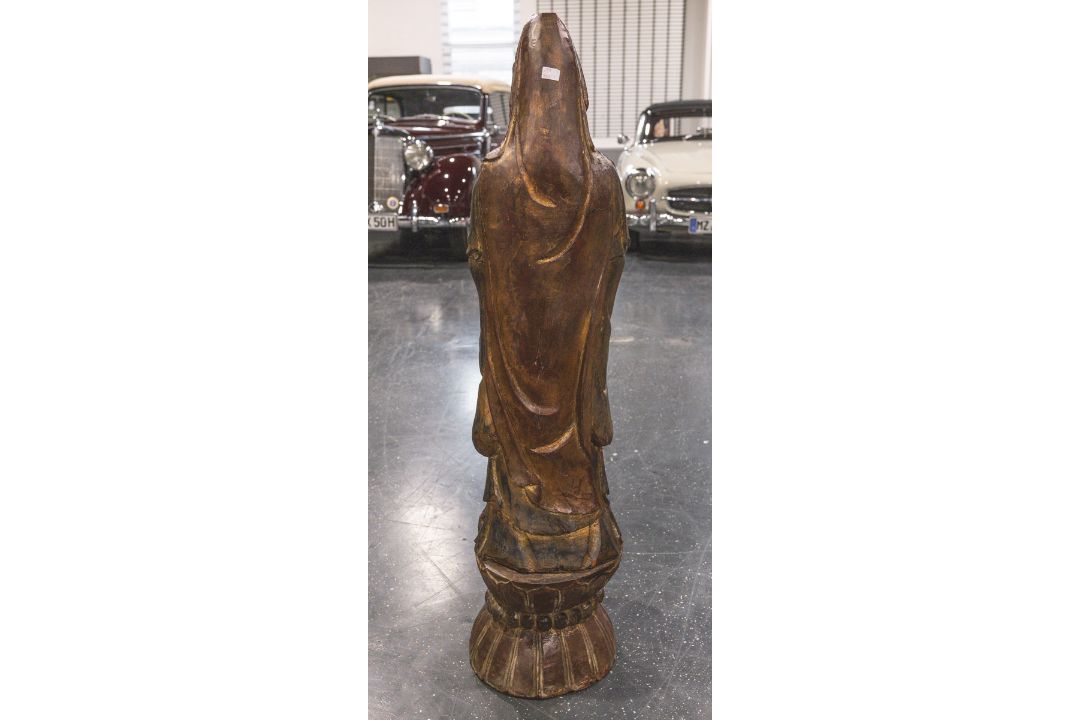 Große Guanyin-Figur (China, wohl 19. Jh.) - Bild 2 aus 2