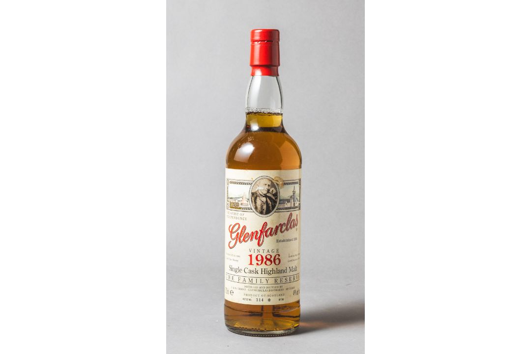 Glenfarclas Family Reserve, Dest. 1986, Abf. April 2006 - Bild 1 aus 2