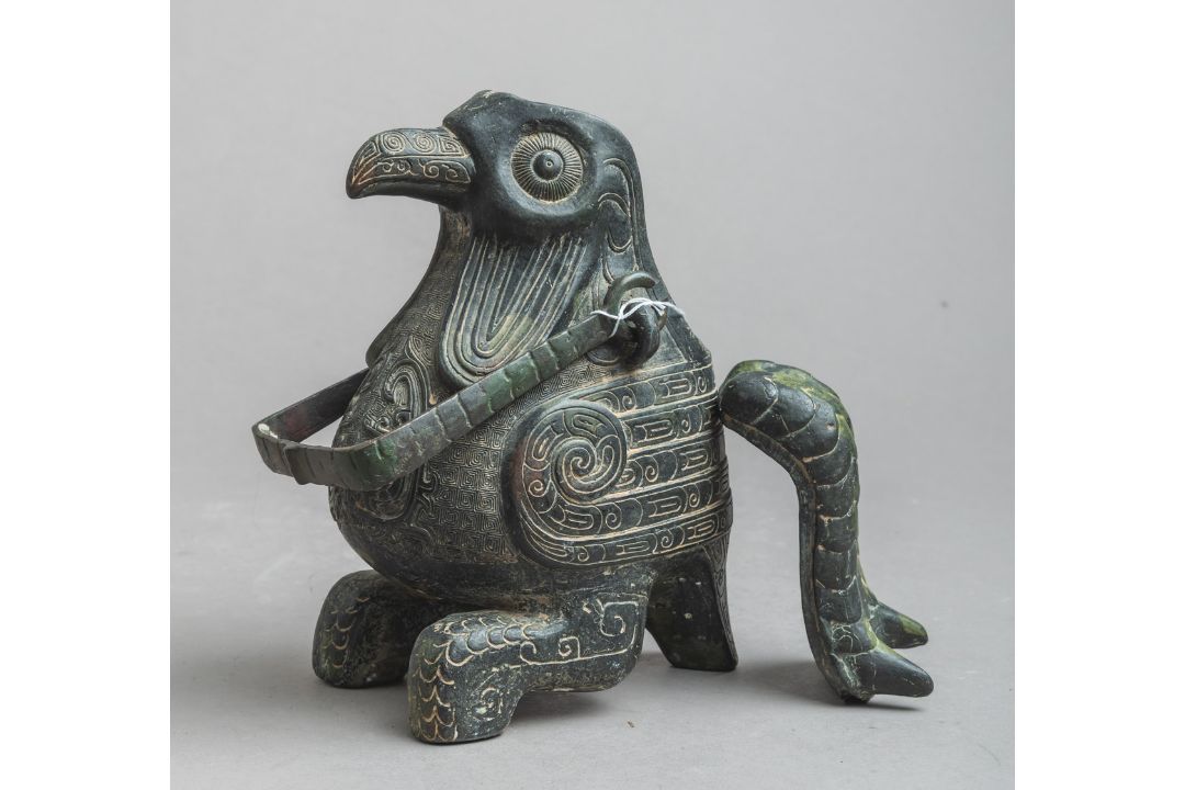 Bronzegefäß "Zun" (China, wohl 18./19. Jh.) - Bild 2 aus 3